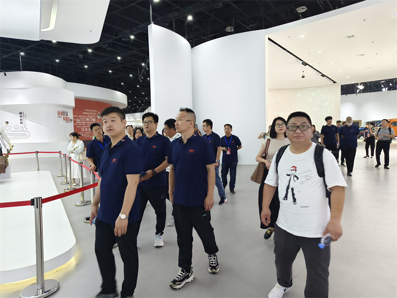 九游娱乐网站：向“新”而行向“实”发力橙仕汽车新品发布会召开_泉城新闻_大众网(图7)