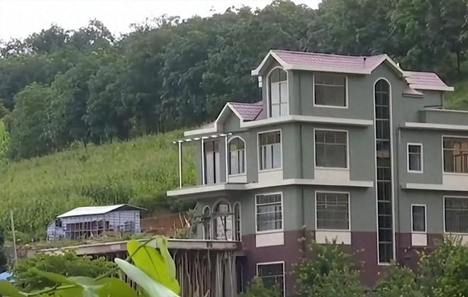 九游娱乐网站：云南夫妻突然一夜暴富引起警方怀疑蹲守3月直接逮捕一家三代