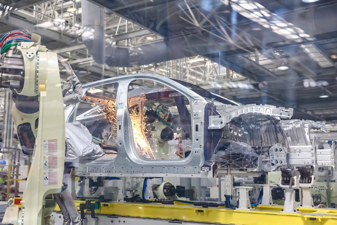 九游娱乐平台:硬核实力铸就高端品质长安启源E07成30万级实力最优选!(图3)