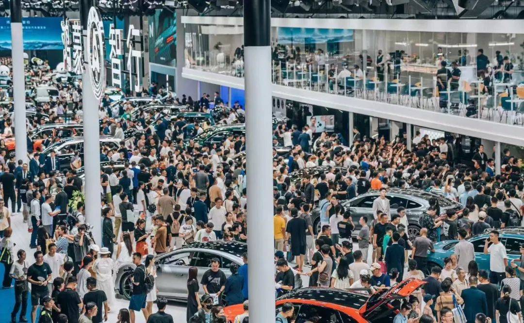 九游娱乐：2024年成都车展：逆境中彰显金牌车市独有魅力(图2)