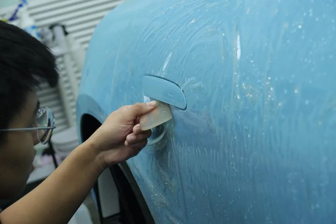 九游娱乐：海湾蓝丨小米SU7全车施工BOP风狂者隐形车衣
