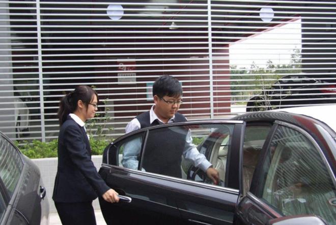 九游娱乐网站：“中国式养车”存在3大怪象！专家叹气：都是“穷人思维”在作祟(图2)