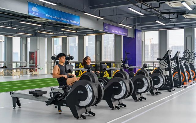 九游娱乐网站：以科学运动赋能竞技体育：舒华体育亮相2024广东体博会(图7)