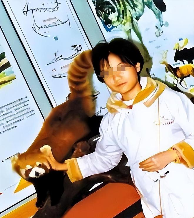 九游娱乐网站：人狠起来究竟有多可怕？15岁女孩受虐5年被利器撬掉所有牙齿！(图7)