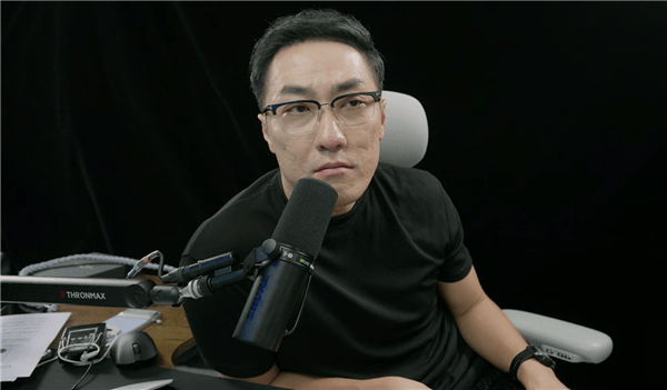九游娱乐平台：王自如称“工资条事件”原是专访董明珠现在没有工资条看；此前称负债1亿限高坐绿皮(图5)