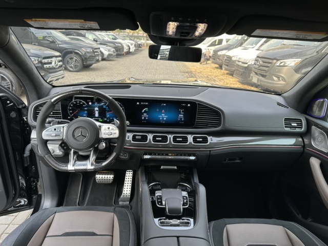 九游娱乐平台：2025款奔驰GLS63低调奢华高性能SUV现车报价配置简介(图8)