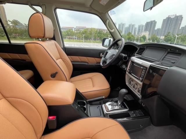 九游娱乐平台：2025款尼桑途乐Y614800中东版四驱迷们至爱而难得的硬派越野(图6)